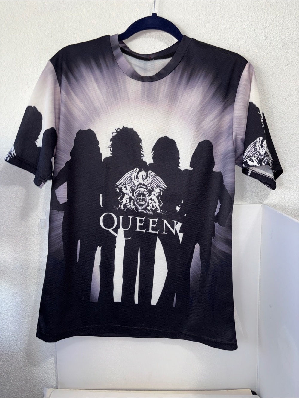 QUEEN Black and Gray Silhouette Band Short Sleeve Tee